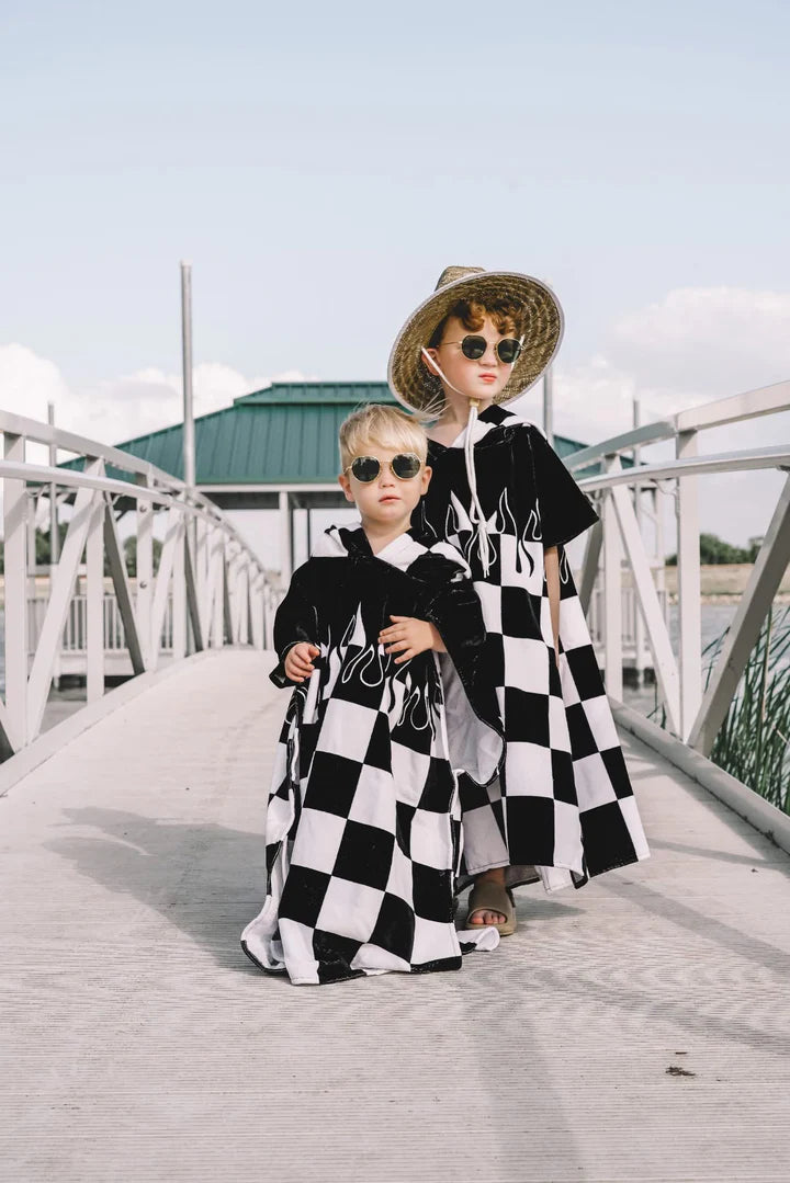 Hooded checkered Towel