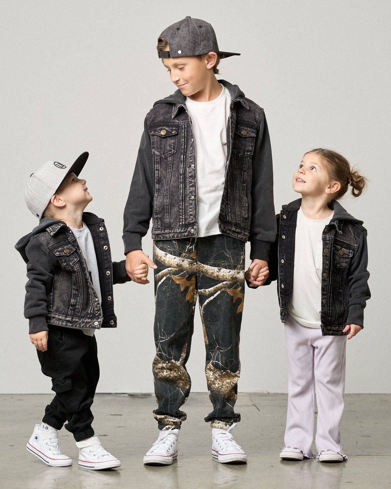 Washed Hooded Denim Jacket - Black: 4-5T
