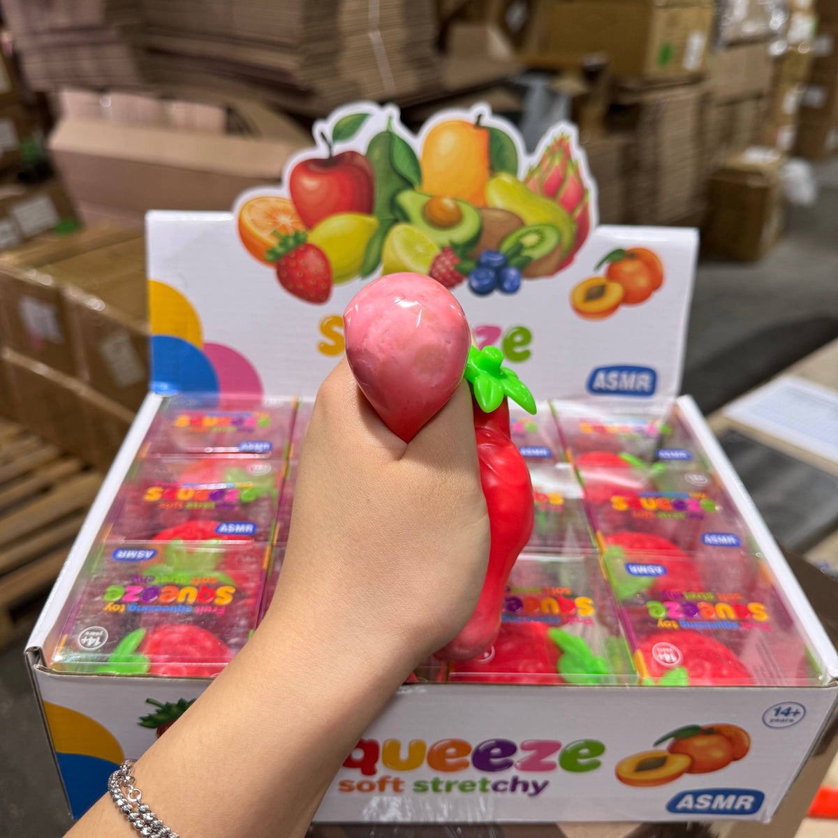 Crackling Crunchy Strawberry Squishy 12/pk | A042