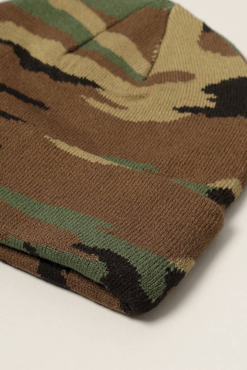 Camouflage Patterns Cuff Knitted Beanie Hat: Woodland Camo / One Size
